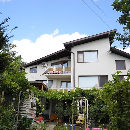 Retro - 19th Century Guest House Balchik Esterno foto