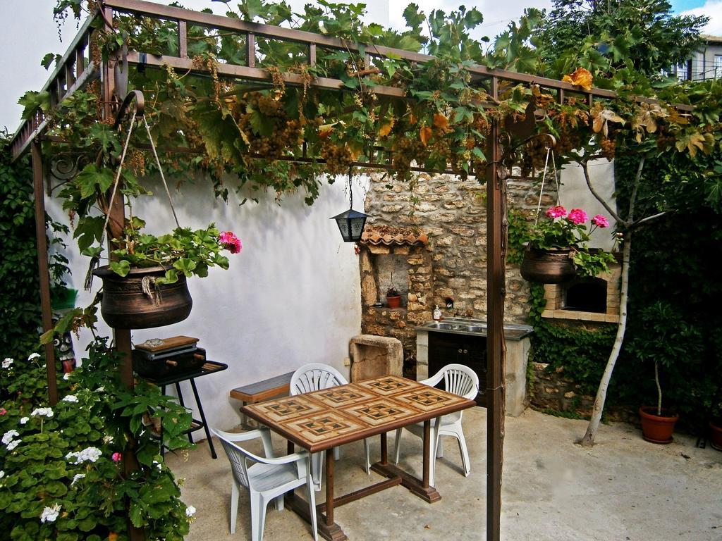 Retro - 19th Century Guest House Balchik Esterno foto
