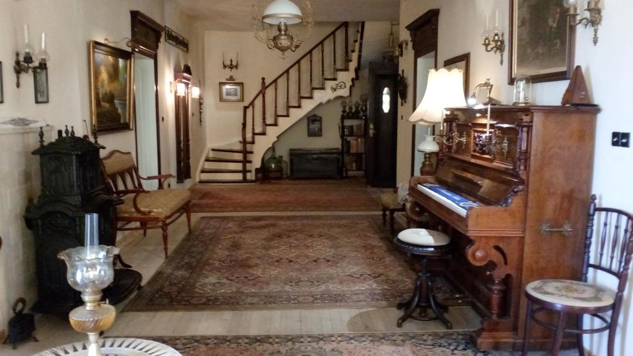 Retro - 19th Century Guest House Balchik Esterno foto
